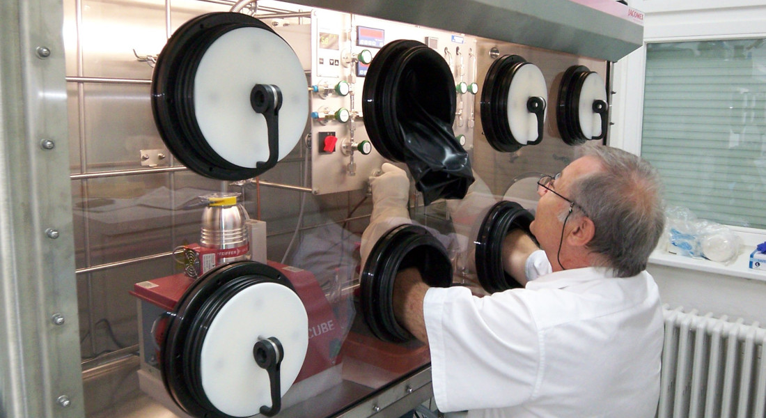 Plutonium or Tritium Handling in Gloveboxes