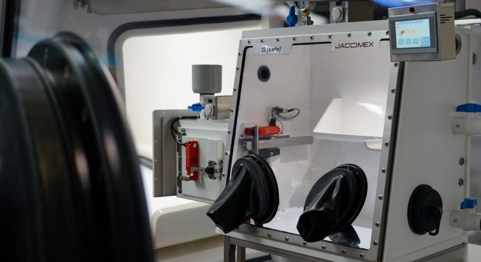 Nuclear Glove Boxes and Isolators Nuclear Applications